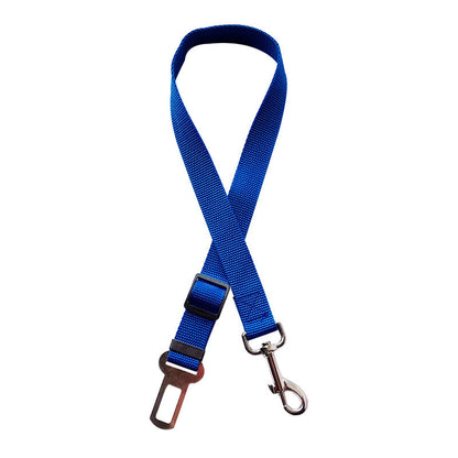 a blue seatbelt strap for dogs 